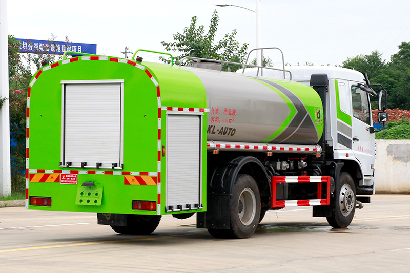 华神消防洒水车