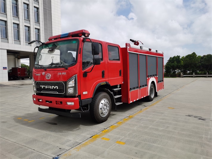 三环十通6方泡沫消防车